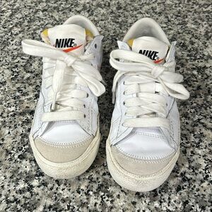 GUC Blazer Low ‘77 size 6.5